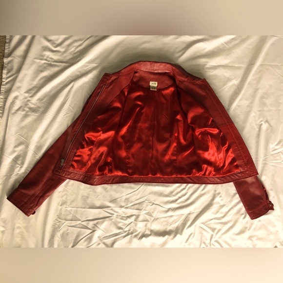 EUC Gorgeous vintage Cache short rich red genuine leather jacket, size 2 - Picture 3 of 13